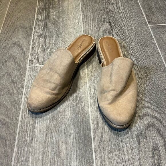 Women's Universal Threat Tan Suede Slip On Mules - Picture 11 of 11